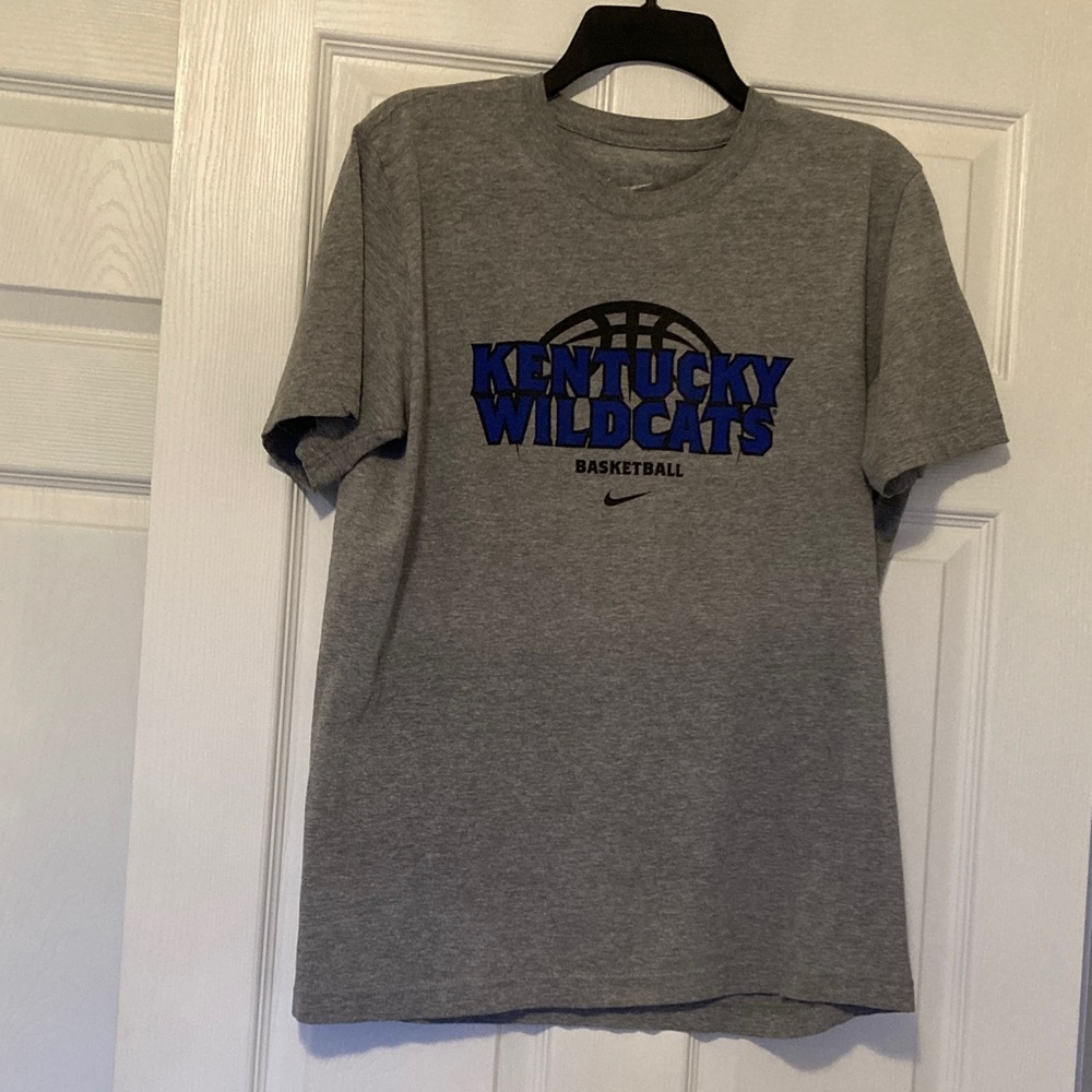 Nike Heather Gray Regular Fit Tee